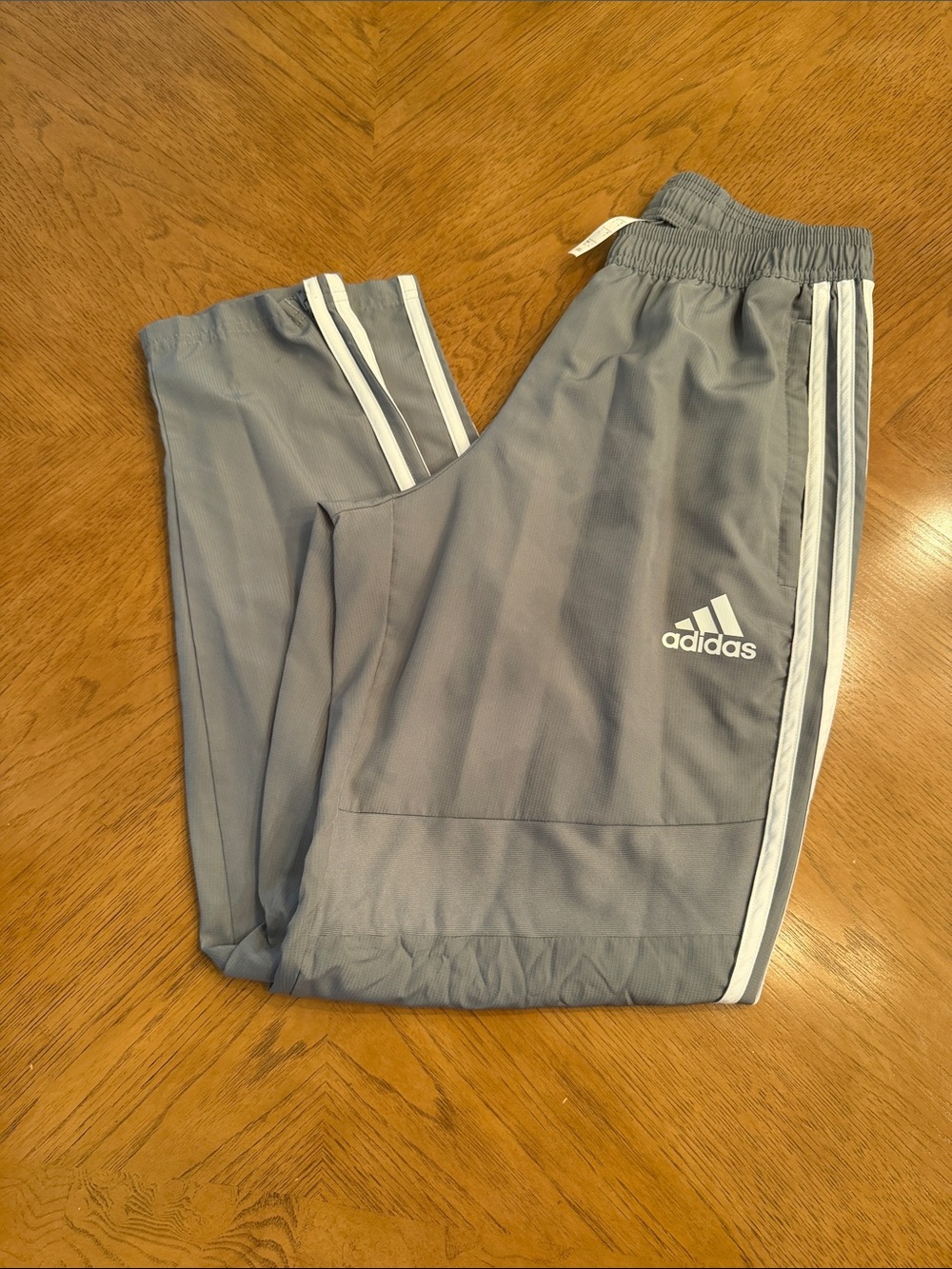 adidas aero ready Gray light weight pant jogger style with pockets Three-Stripes